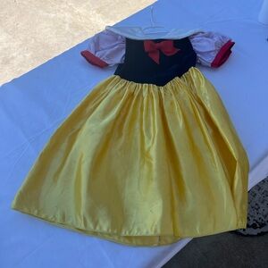 Child’s Vintage Snow White Costume girls size 4